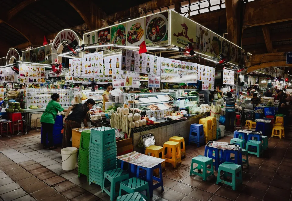 Bàn nướng đông khách tại Lê Thanh Thơm
